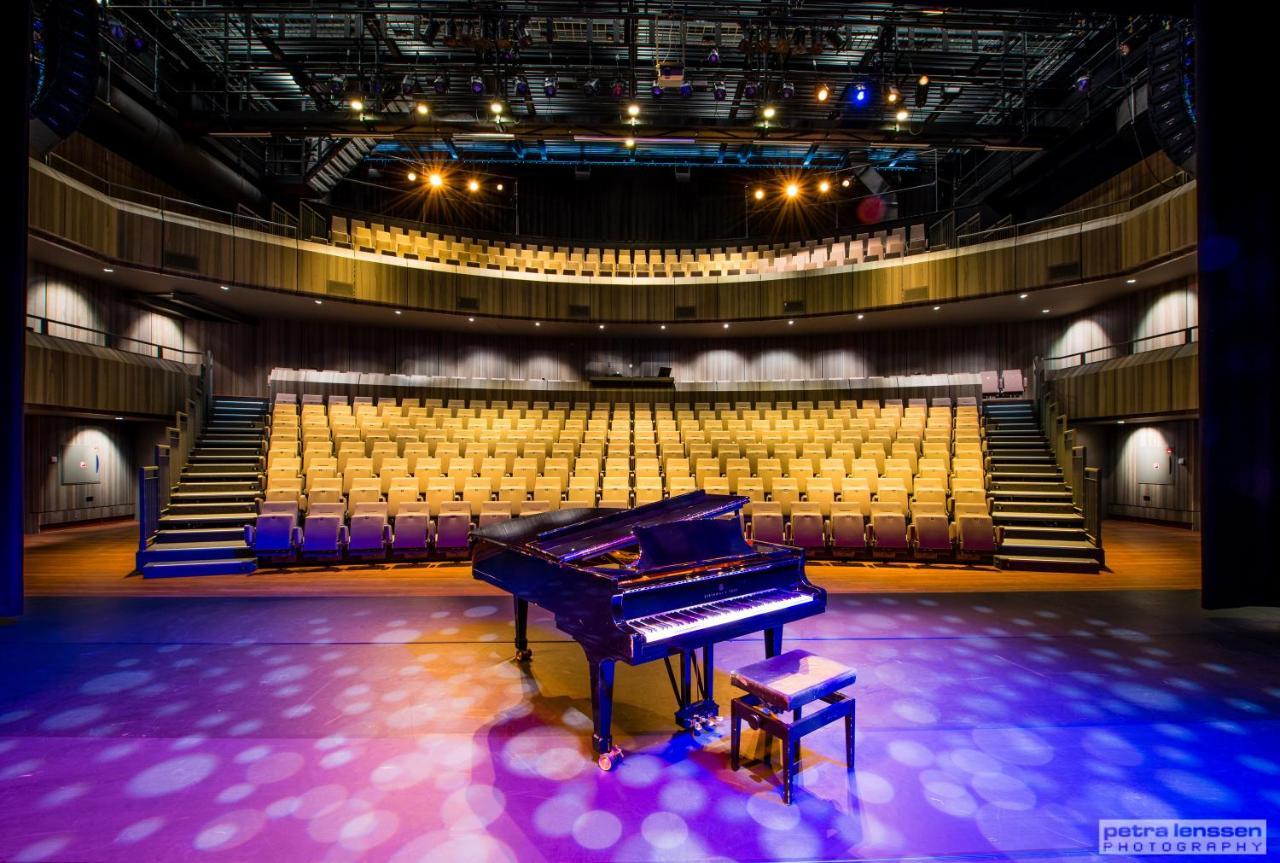 Theaterhotel Φένλο Εξωτερικό φωτογραφία
